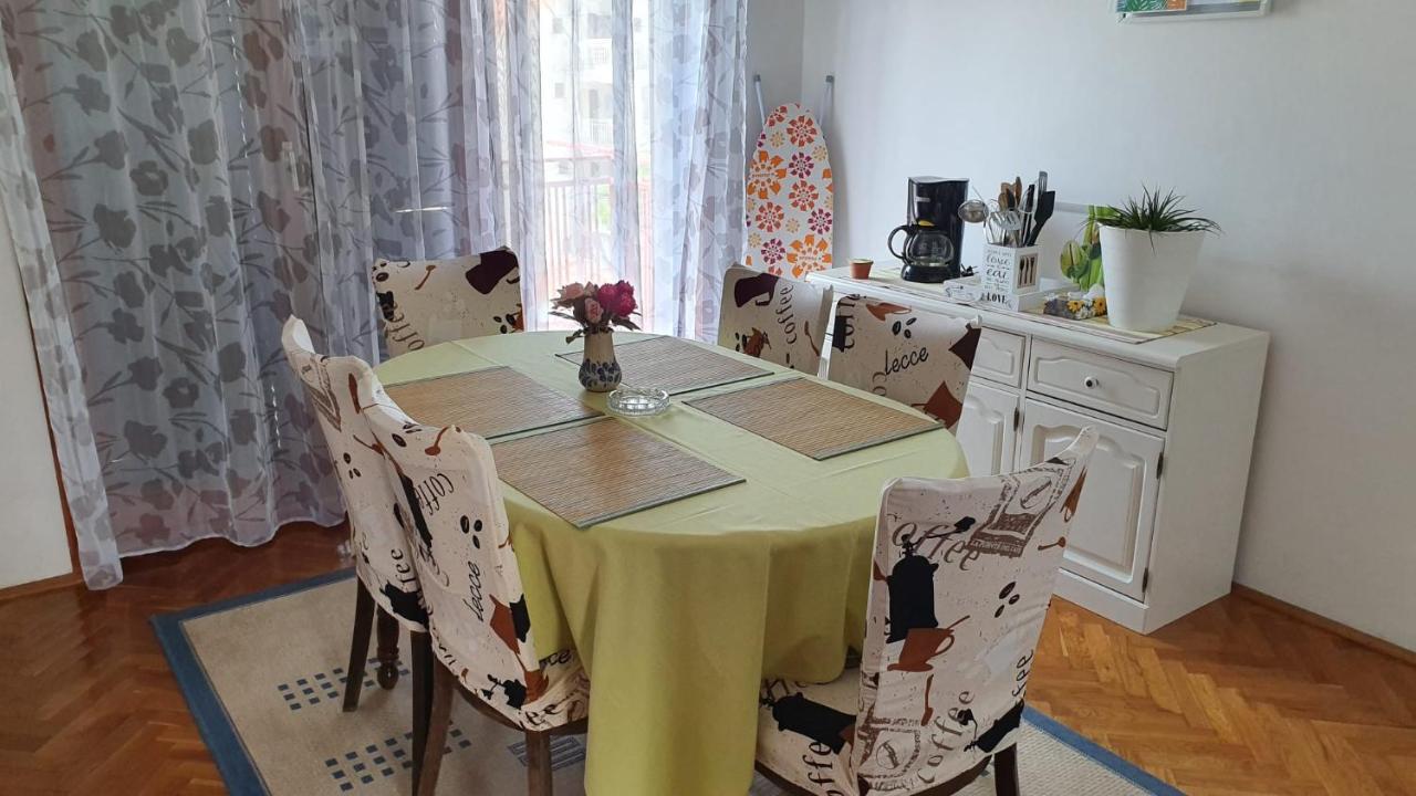 Apartmani Sofia Njivice Eksteriør billede