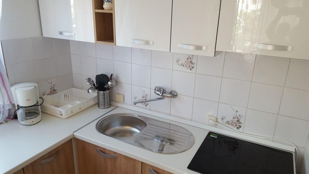 Apartmani Sofia Njivice Eksteriør billede
